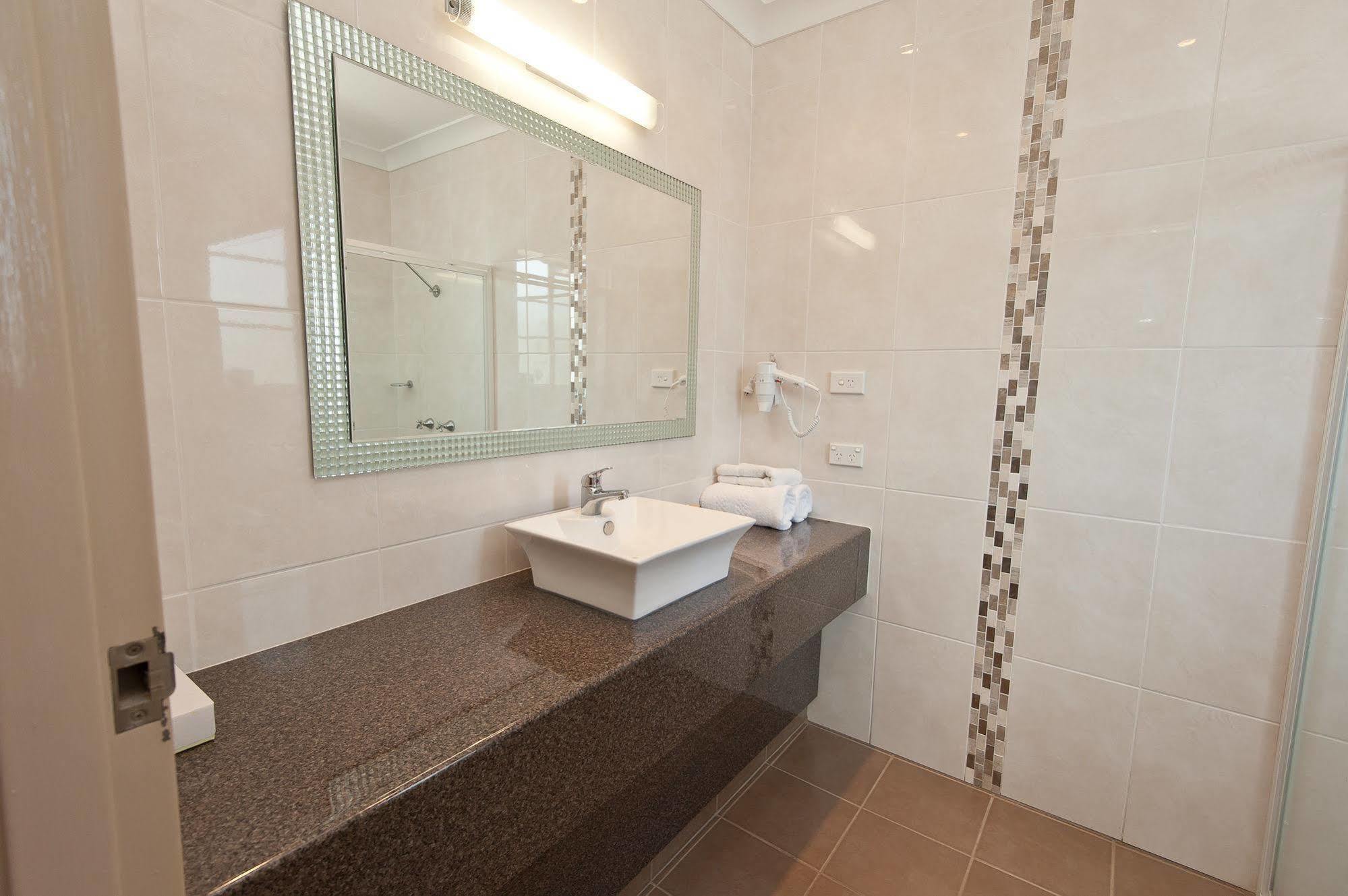 واجا واجا Comfort Inn Heritage Wagga المظهر الخارجي الصورة